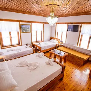 *** Hotel Bebej Tradicional Albánie