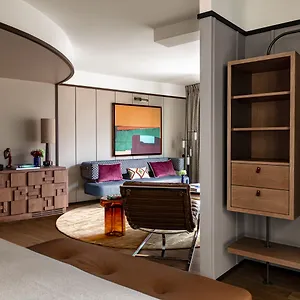 دو فينيي فندق باريس