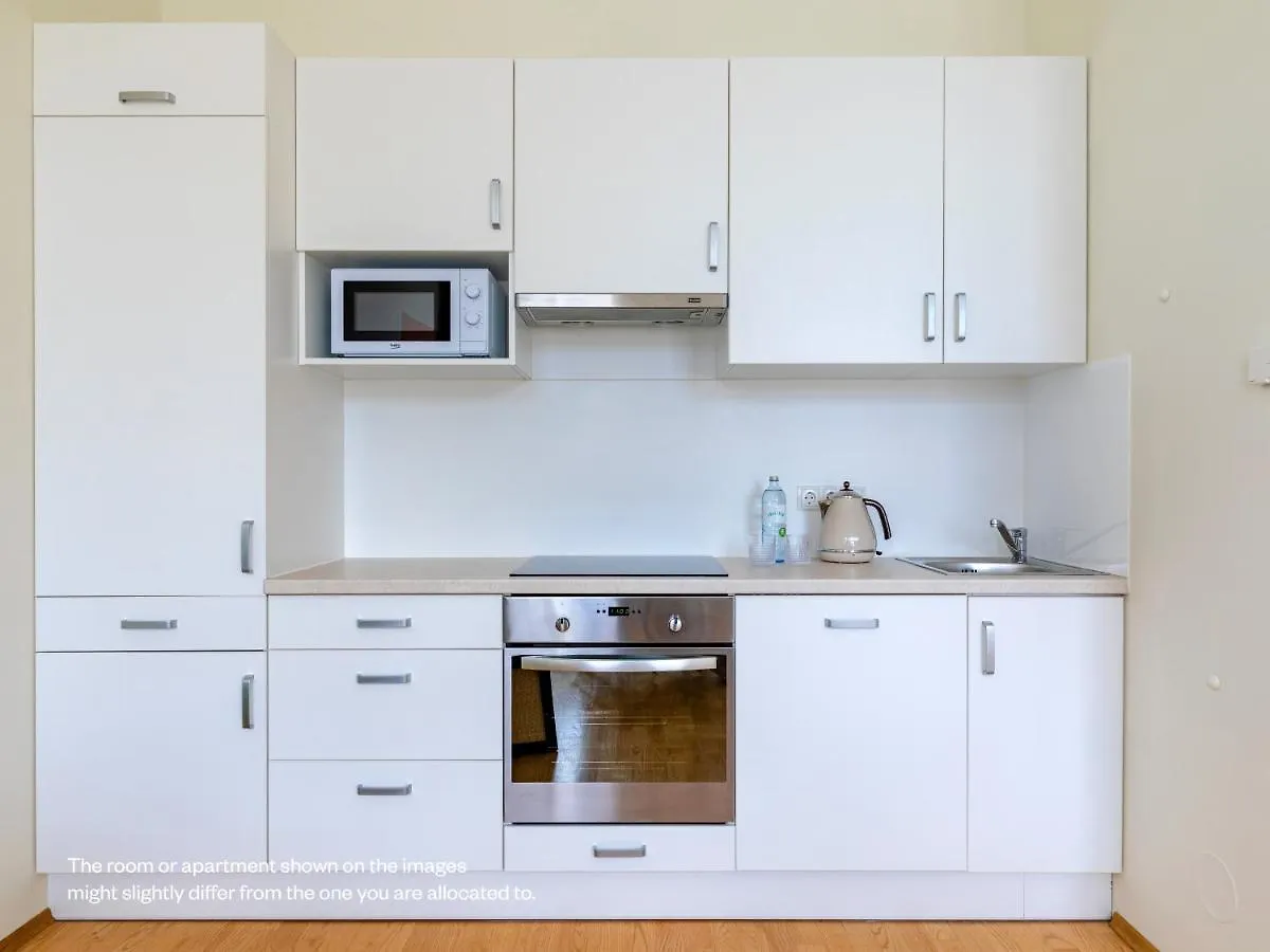 numa I Strauss Apartments Wien 3*,
